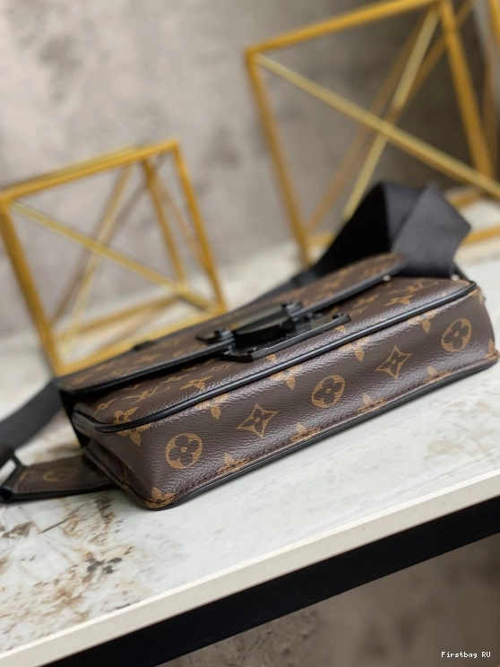 First bag ru SLING VUITTON S BAG LOUIS LOCK 0813